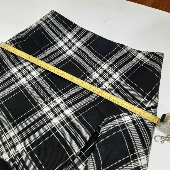 Stunning pure wool luxury Holt Renfrew asymmetrical plaid midi retro skirt - Picture 15 of 16